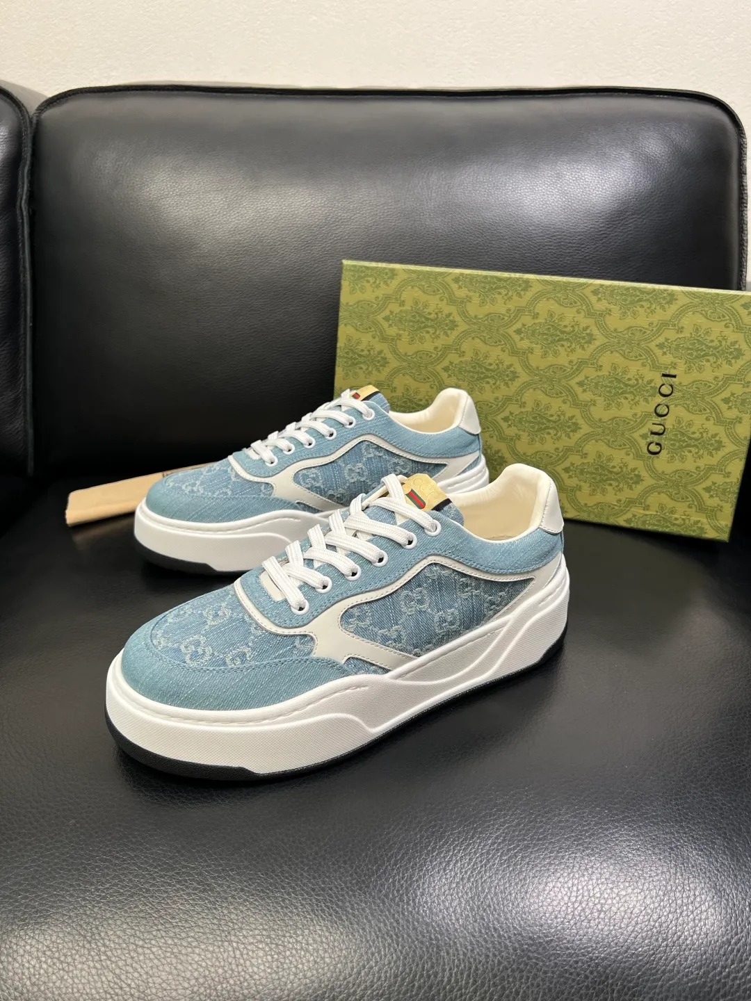Men's shoes 💰820 Gucci high quality top crafts Gucci counter new original factory configuration, imported cowhide patchwork fabric from Italy, imported cowhide lining, breathable and comfortable, sole: original factory special supply original sole super comfortable, original factory and single goods, welcome to compare, code number 38-44 (customized 45 46)